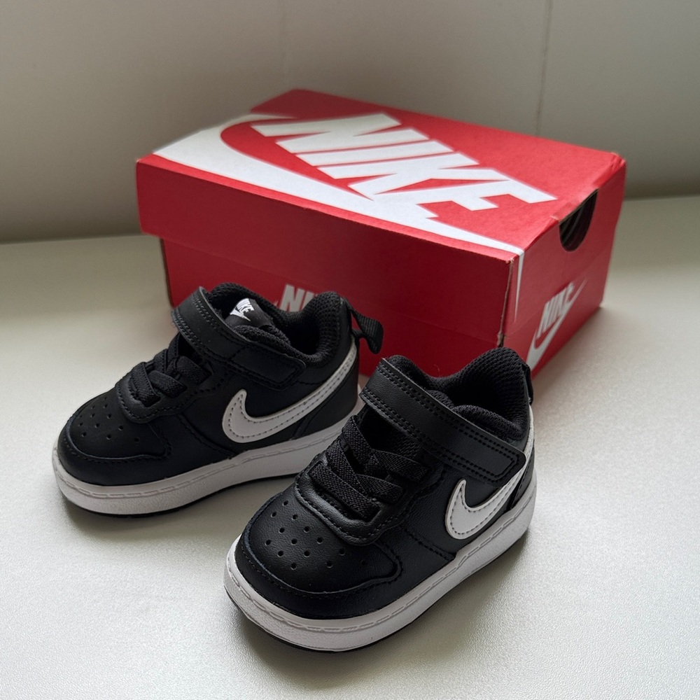 Nike Toddler Black and White Low-Top Velcro Sneakers